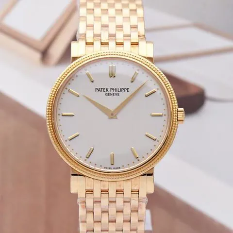 Patek Philippe Calatrava 5120/1J-001 35mm Yellow gold Silver