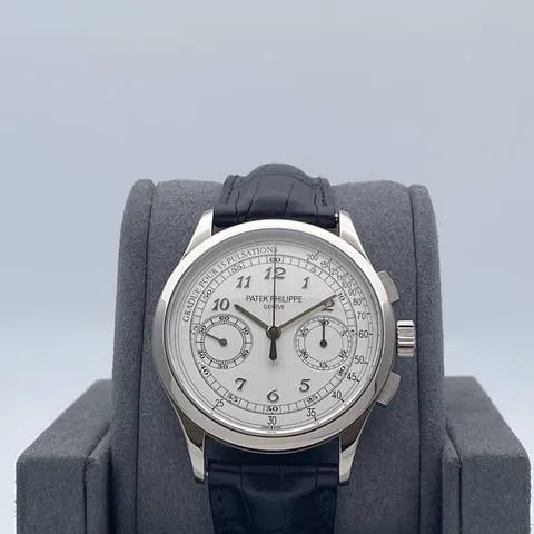 Patek Philippe Chronograph 5170G-001 39mm White gold Silver