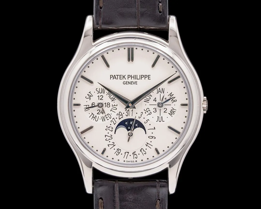 Patek Philippe Perpetual Calendar 5140G-001 37mm White gold Black