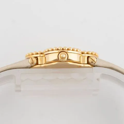 Van Cleef & Arpels Alhambra 322974 25.5mm Yellow gold Yellow 3