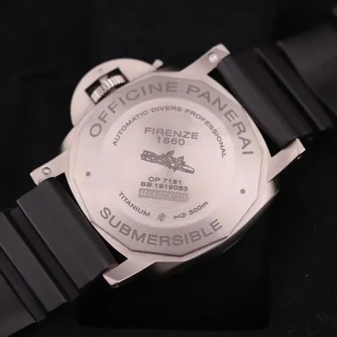 Panerai Submersible PAM 01305 47mm Titanium Black 12