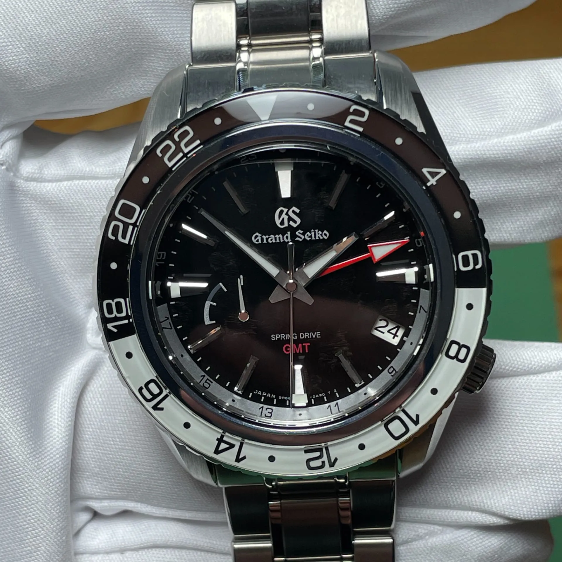 Grand Seiko Spring-Drive GMT SBGE277G