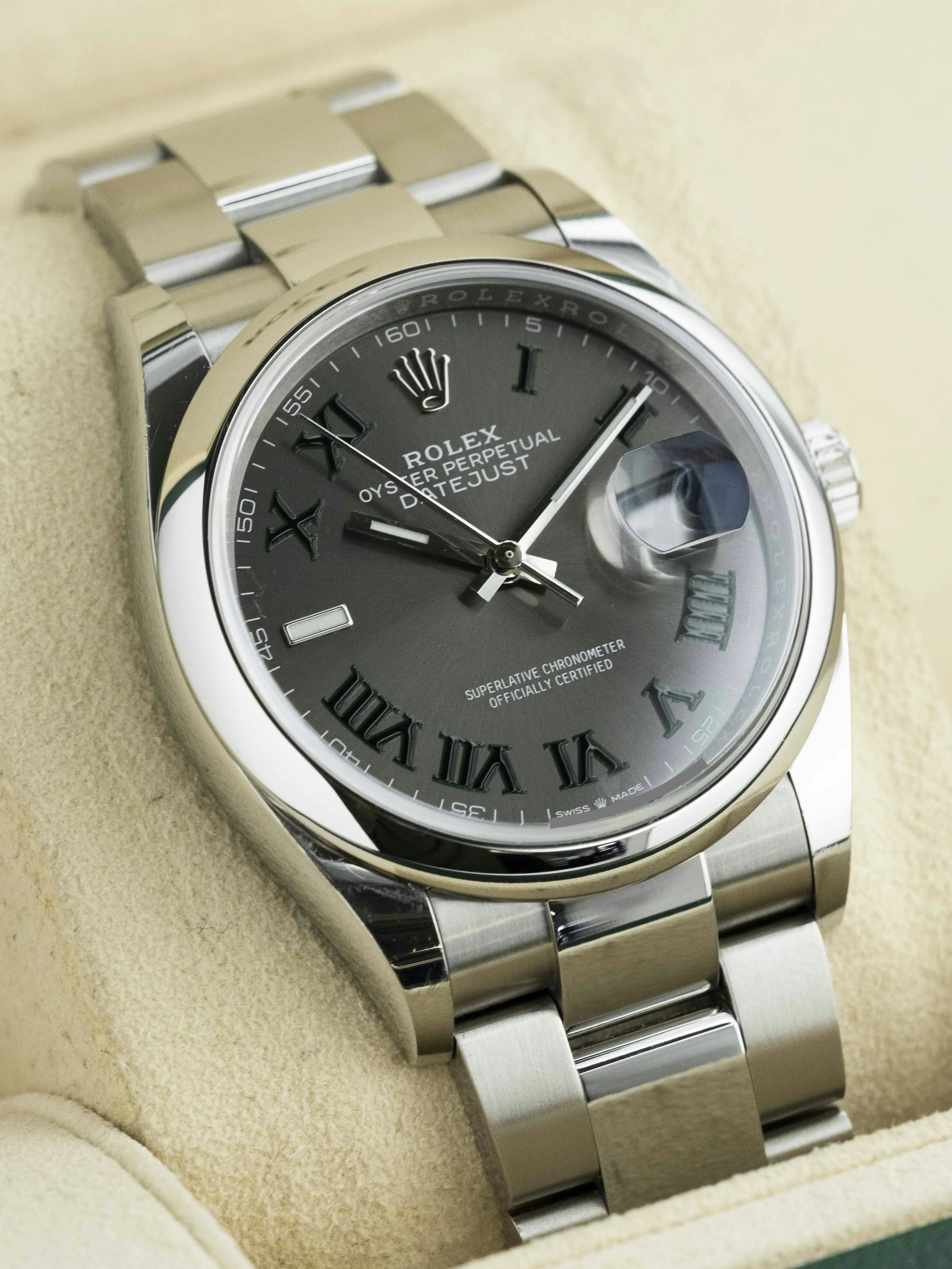 Rolex Datejust 36 126200 36mm Stainless steel 18