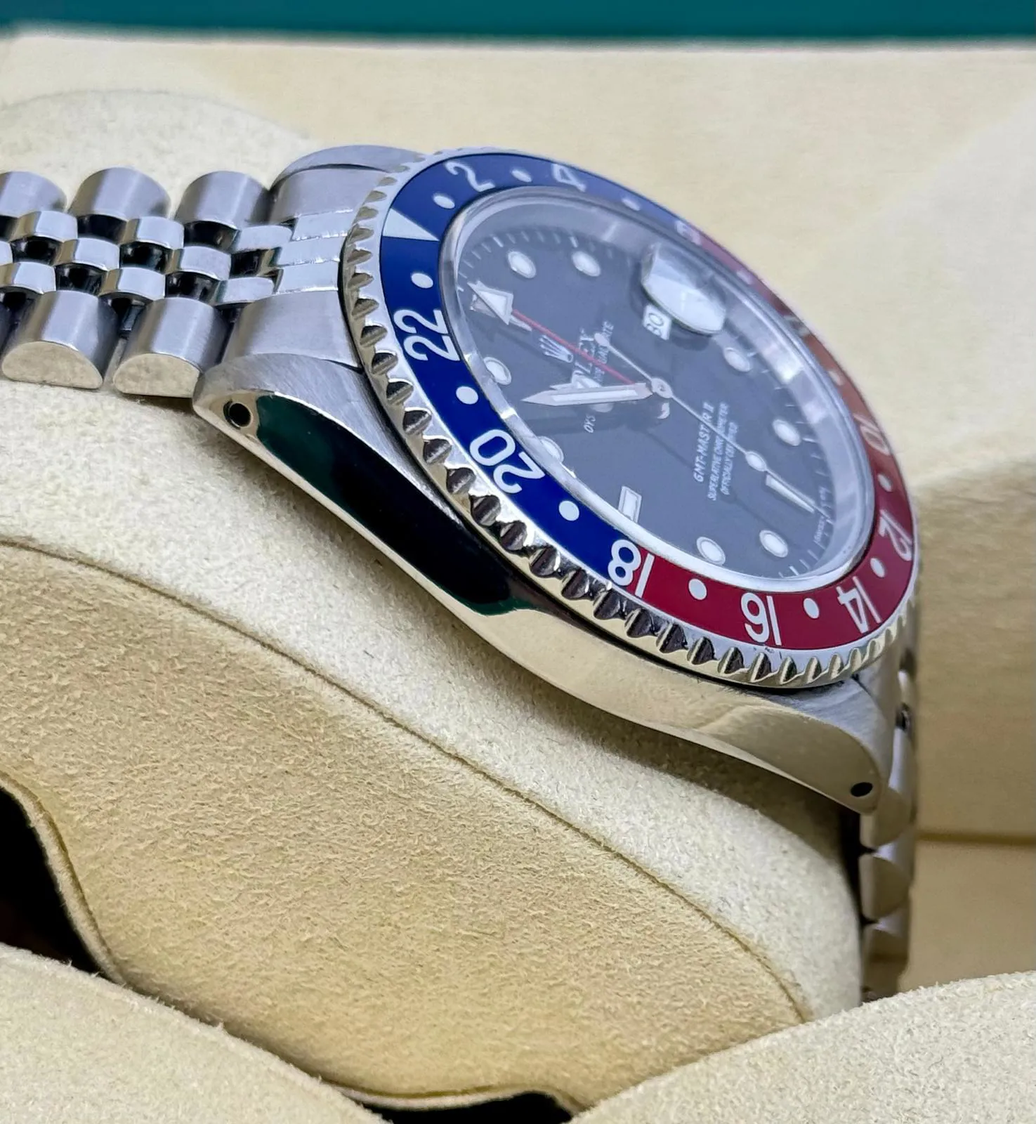 Rolex GMT-Master II 16710 40mm Stainless steel Black 4