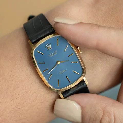 Rolex Cellini 4111 23mm Yellow gold Blue