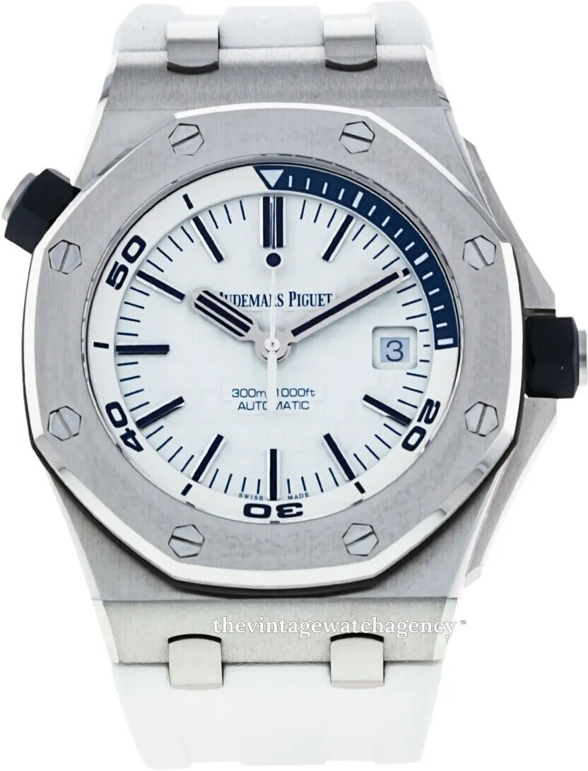 Audemars Piguet Royal Oak Offshore Diver 15710ST.OO.A010CA.01 42mm Stainless steel White