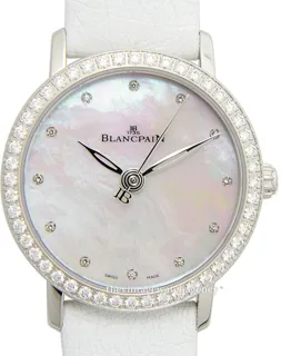 Blancpain Ultraplate 6102-4654-95A Brushed/polished steel White Mother of pearl