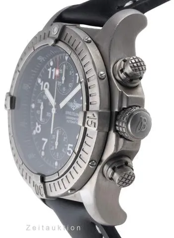 Breitling Avenger E13360 44mm Titanium Black 3