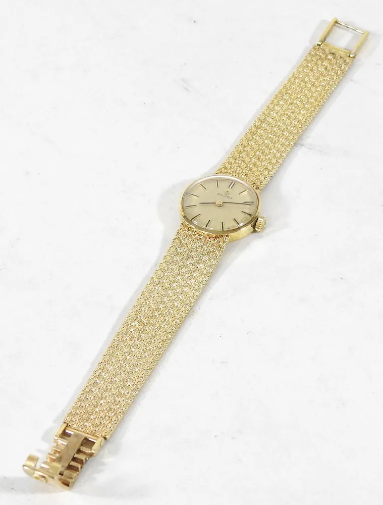 Omega 20mm 9ct Yellow gold 3