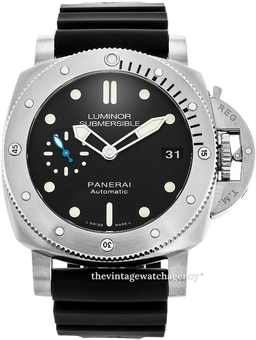 Panerai Submersible PAM 00682 42mm Stainless steel Black