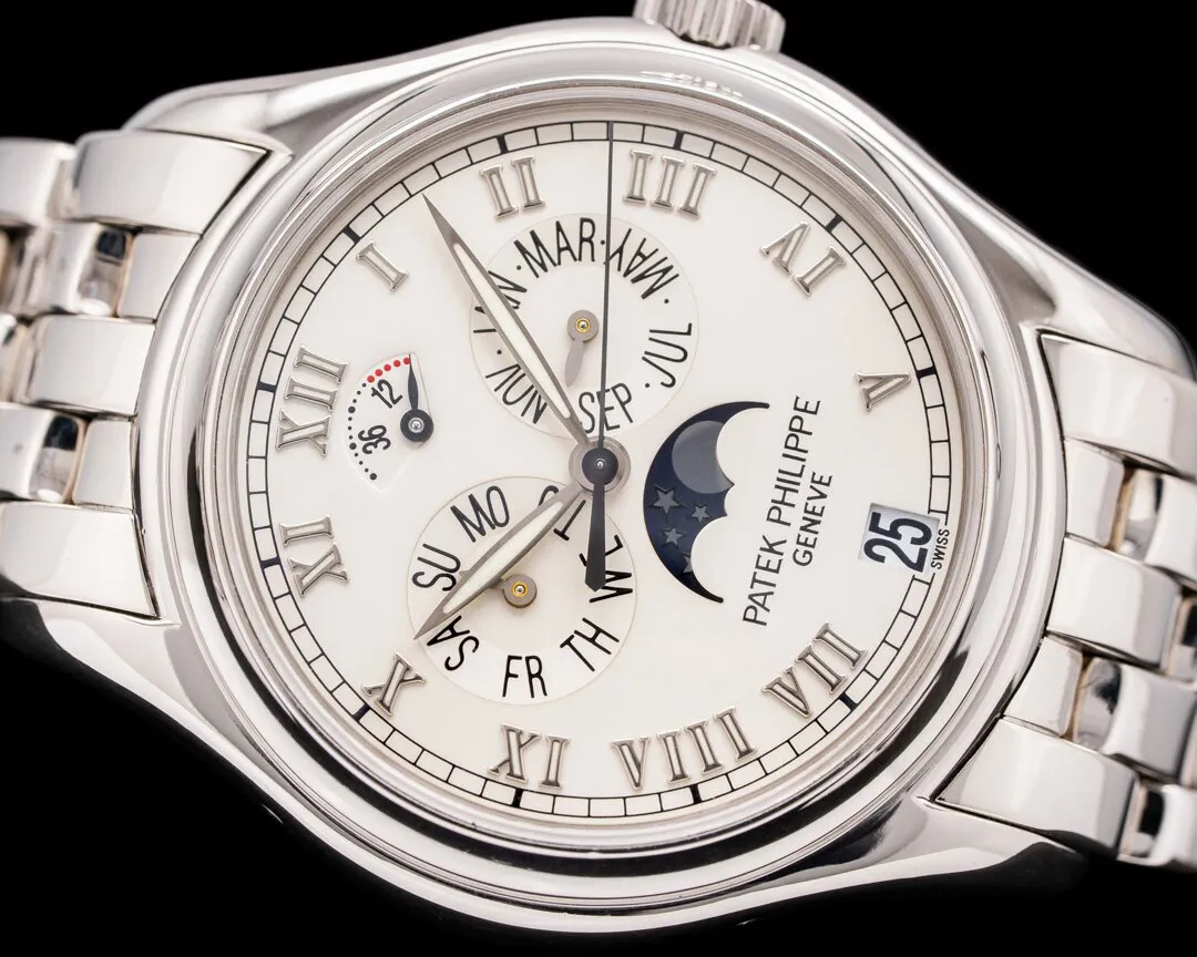 Patek Philippe Annual Calendar 5036/1G-017 37mm White gold Silver 5