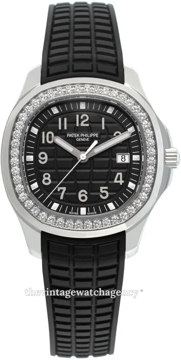 Patek Philippe Aquanaut 5267/200A-001 39mm Stainless steel Black