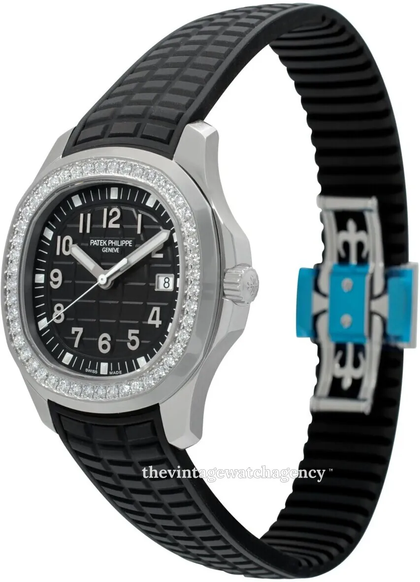 Patek Philippe Aquanaut 5267/200A-001 39mm Stainless steel Black 1