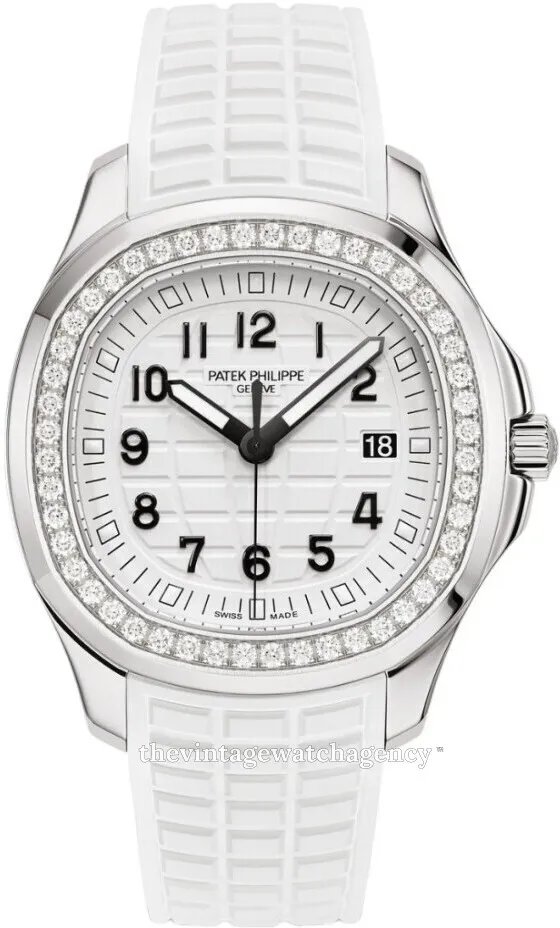 Patek Philippe Aquanaut 5267/200A-010 39mm Stainless steel White