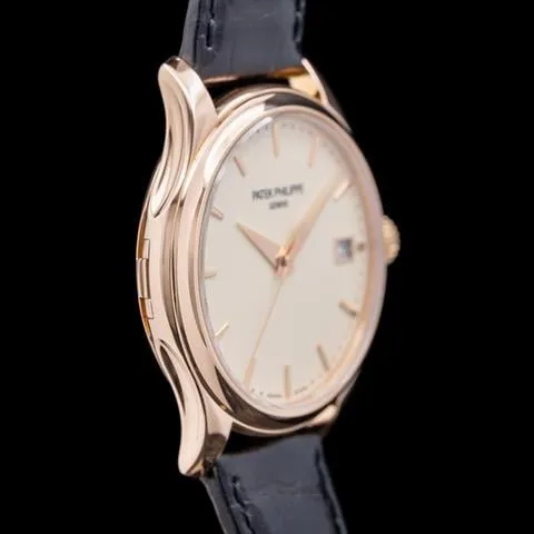 Patek Philippe Calatrava 5227R 39mm Rose gold Ivory 1