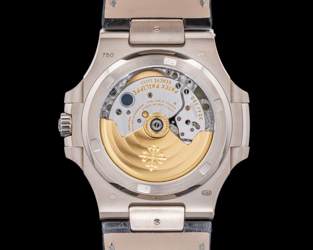 Patek Philippe Nautilus 5711G 43mm White gold Gray 3