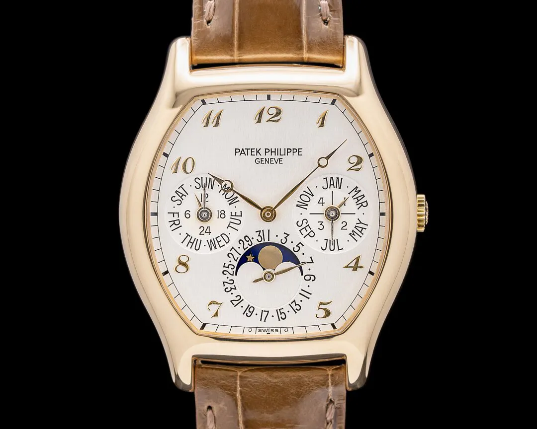 Patek Philippe Perpetual Calendar 5040J 35.8mm Yellow gold Silver