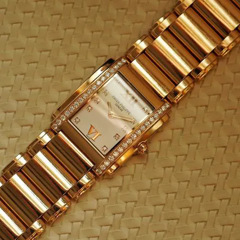 Patek Philippe Twenty~4 4910/11R-011 25mm Rose gold White 5