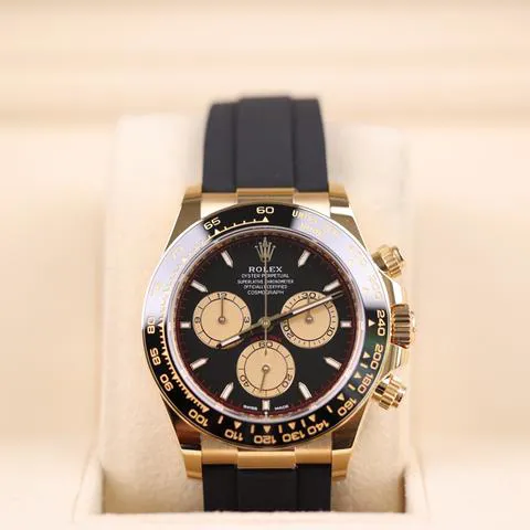 Rolex Daytona 126518ln 40mm Yellow gold Black 2