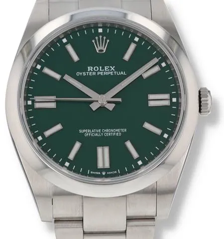 Rolex Oyster Perpetual 124300-0005 41mm Oystersteel Green 1