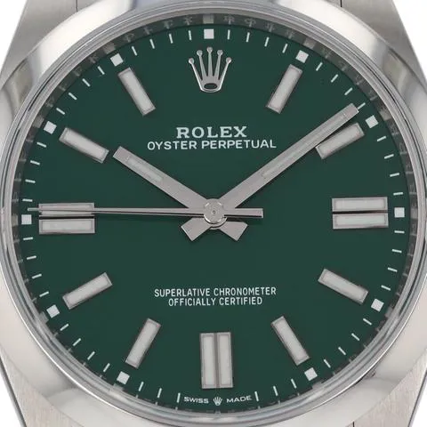 Rolex Oyster Perpetual 124300-0005 41mm Oystersteel Green 2