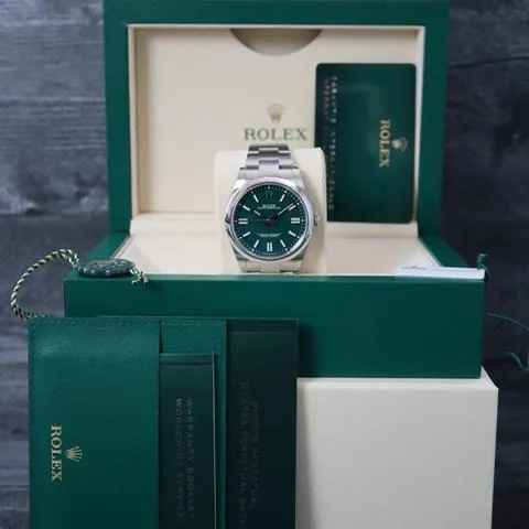 Rolex Oyster Perpetual 124300-0005 41mm Oystersteel Green 7