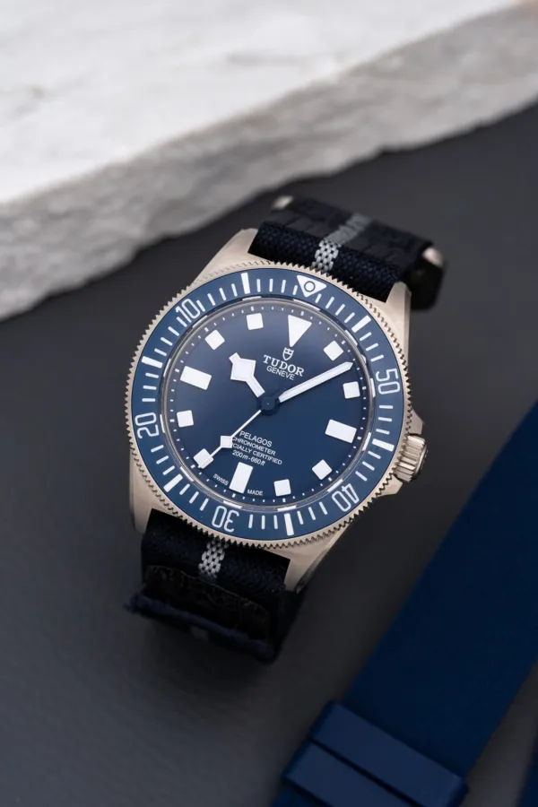 Tudor Pelagos M25707B/23-0001 42mm Titane Bleu 8