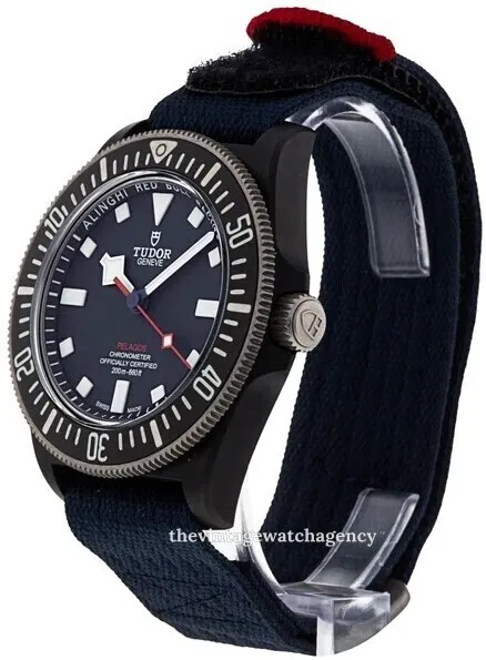 Tudor Pelagos M25707KN-0001 42mm Black Carbon Blue 2