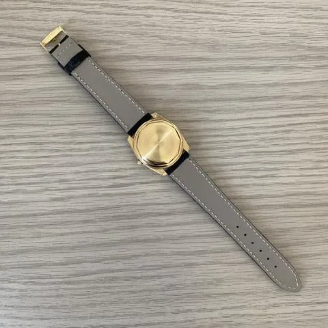 Universal Genève Polerouter 152100/02 34mm Yellow gold Champagne 15