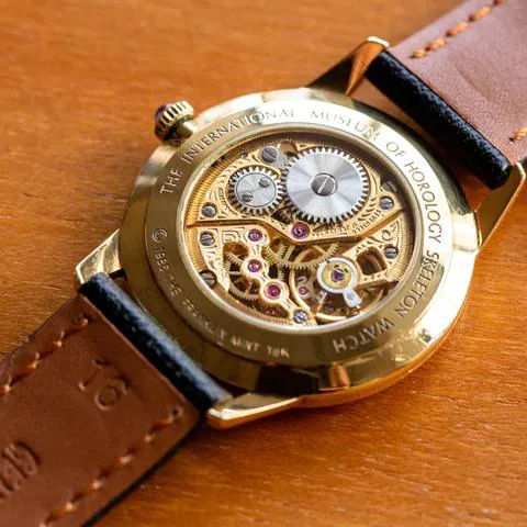 Universal Genève 30mm Yellow gold Skeletonized