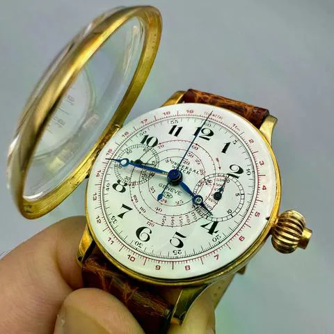 Universal Genève 37mm Yellow gold White 5