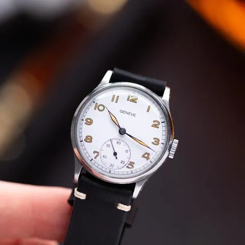 Universal Genève 30.5mm Stainless steel White 6