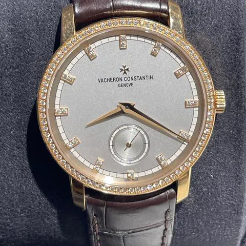 Vacheron Constantin Traditionnelle 82572/000R-9604 38mm Rose gold Silver