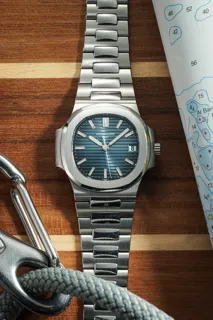 Patek Philippe Nautilus 5800/1A-001 Stainless steel Blue