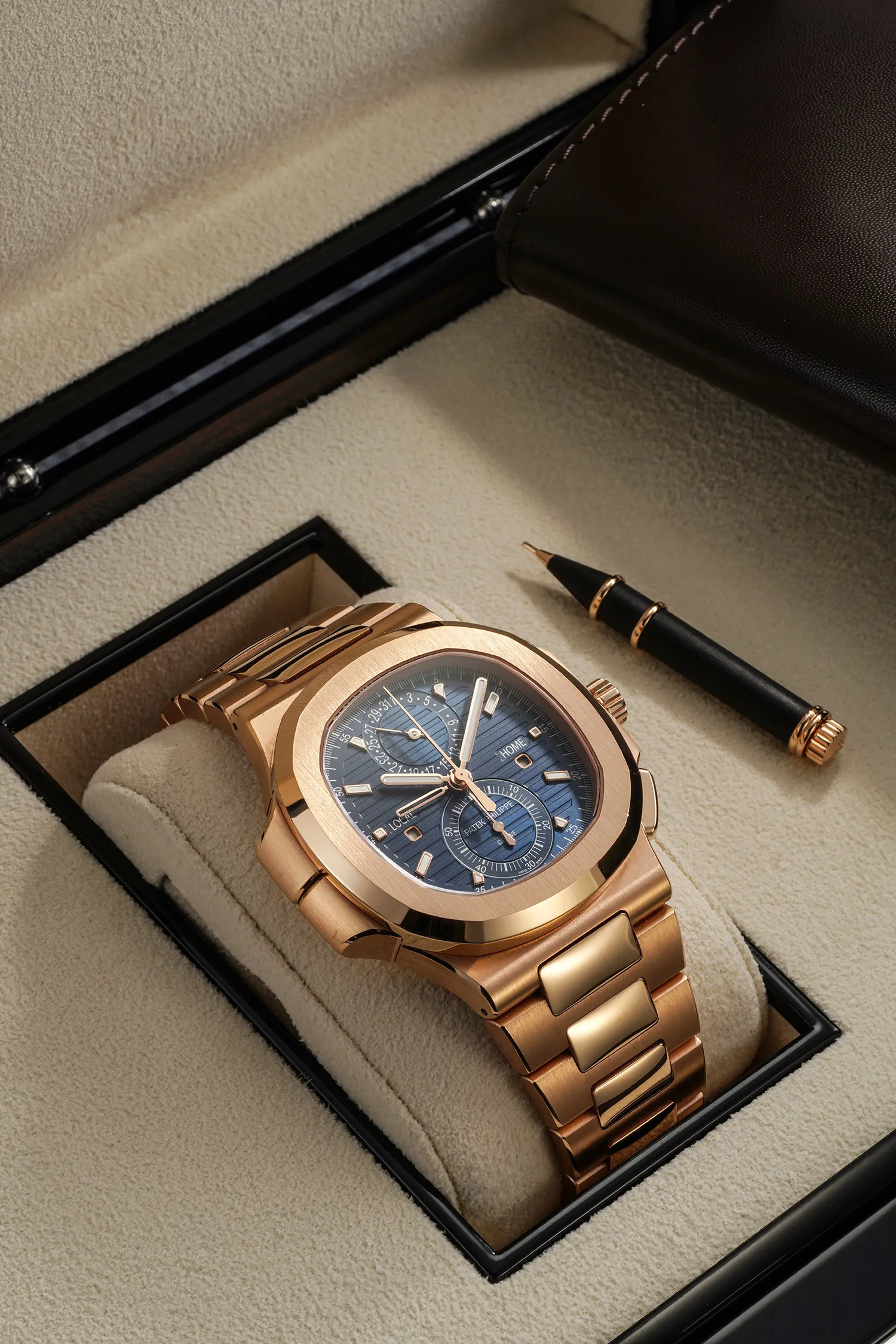 Patek Philippe Nautilus 5990/1R 42.5mm 18K pink gold Blue 2