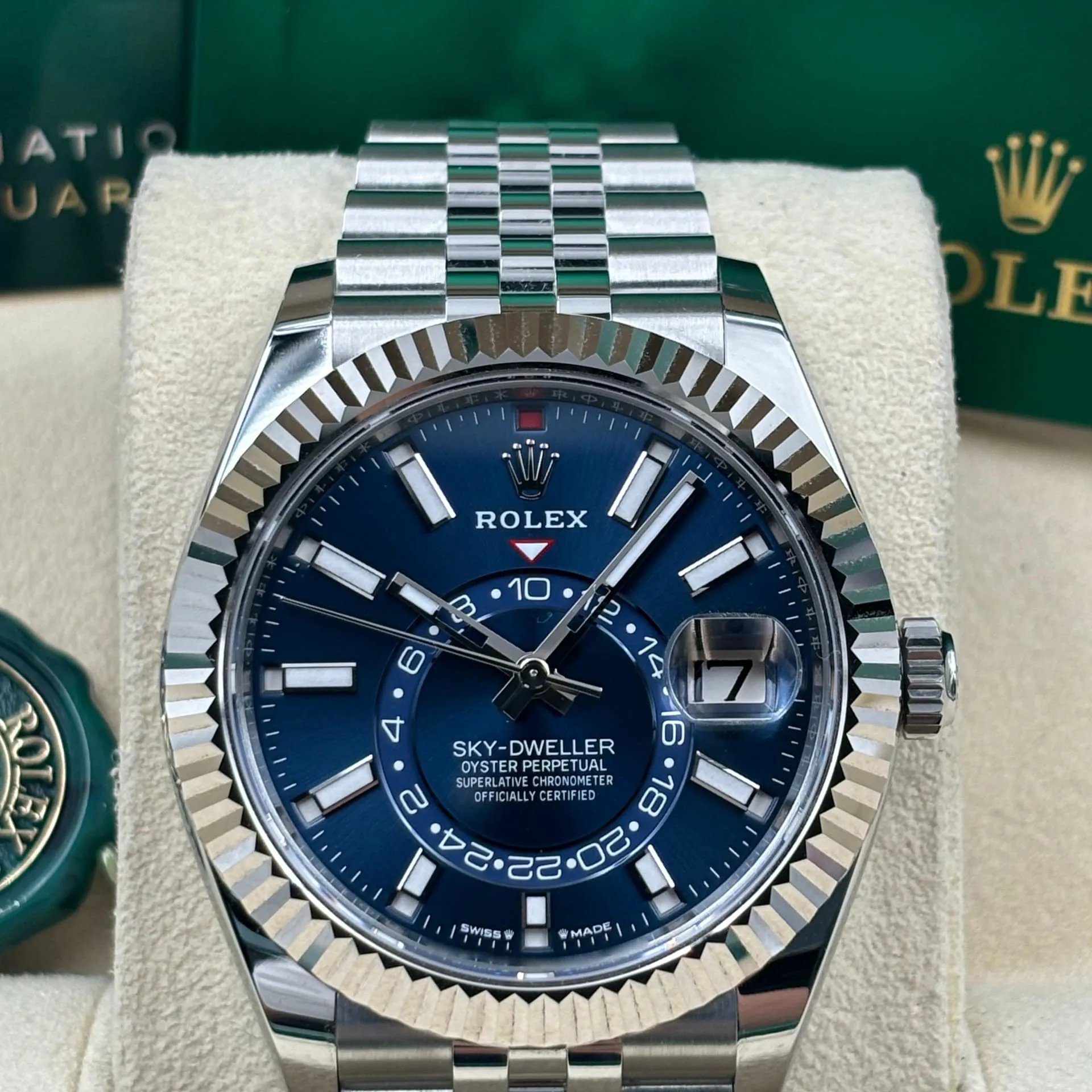 Rolex Sky-Dweller 336934-0006 42mm White gold and Oystersteel Blue