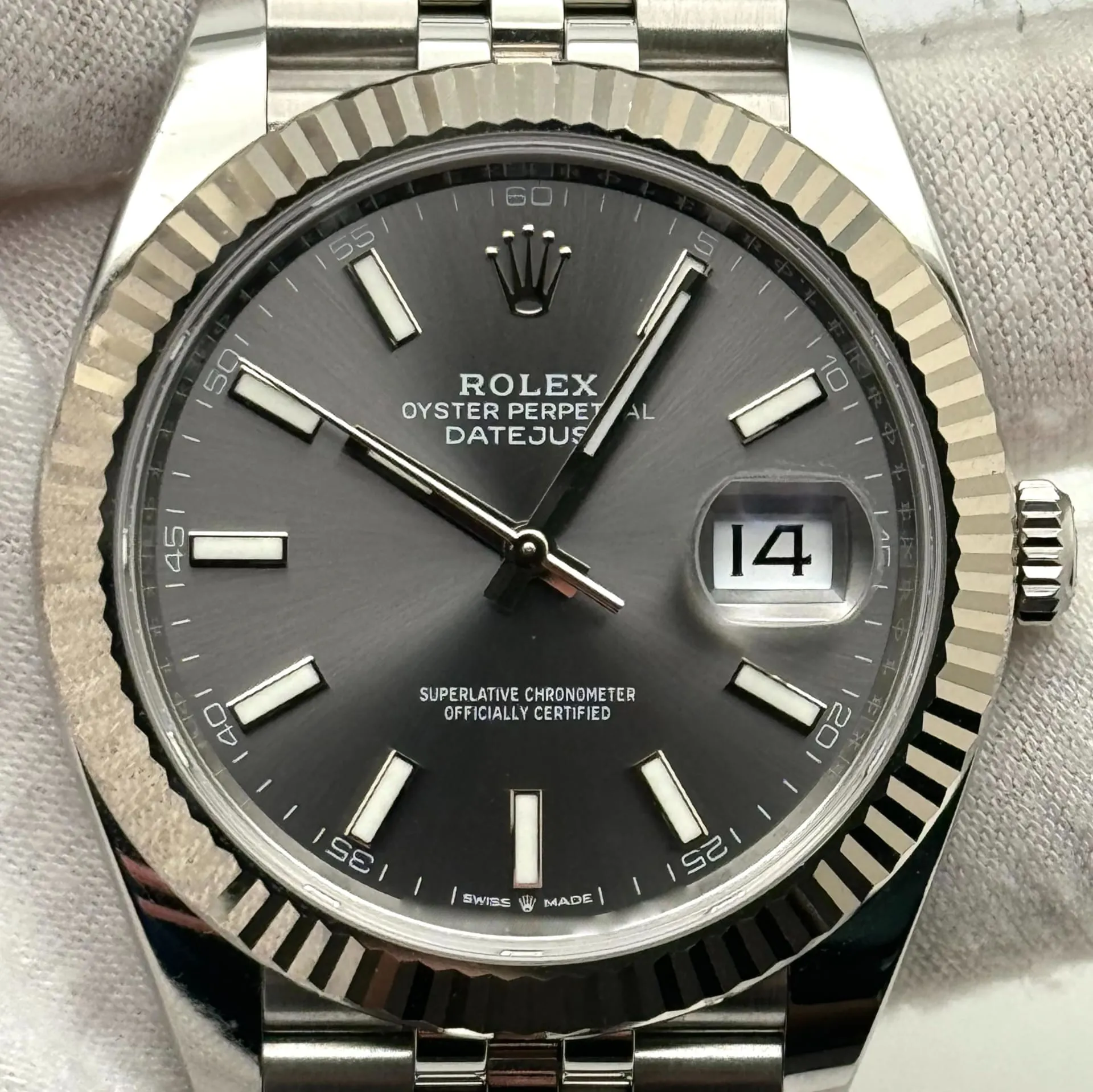 Rolex Datejust 41 126334-0014 41mm White gold and Oystersteel Gray