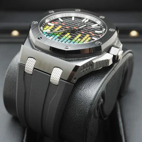 Audemars Piguet Royal Oak Offshore 15600CE.OO.A002CA.01 43mm Ceramic Black 2