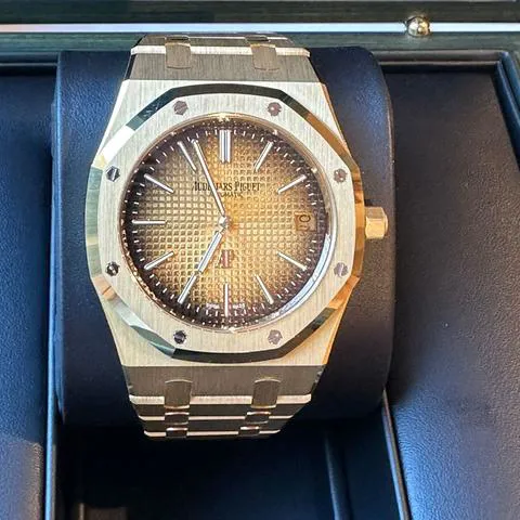 Audemars Piguet Royal Oak 16202BA.OO.1240BA.02 39mm 18k yellow gold Gold 6