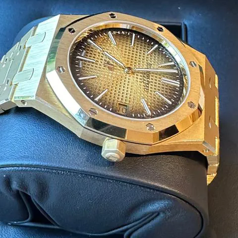 Audemars Piguet Royal Oak 16202BA.OO.1240BA.02 39mm 18k yellow gold Gold 7