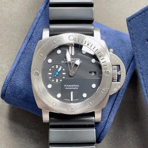 Panerai Submersible PAM 01305 47mm Titanium Black