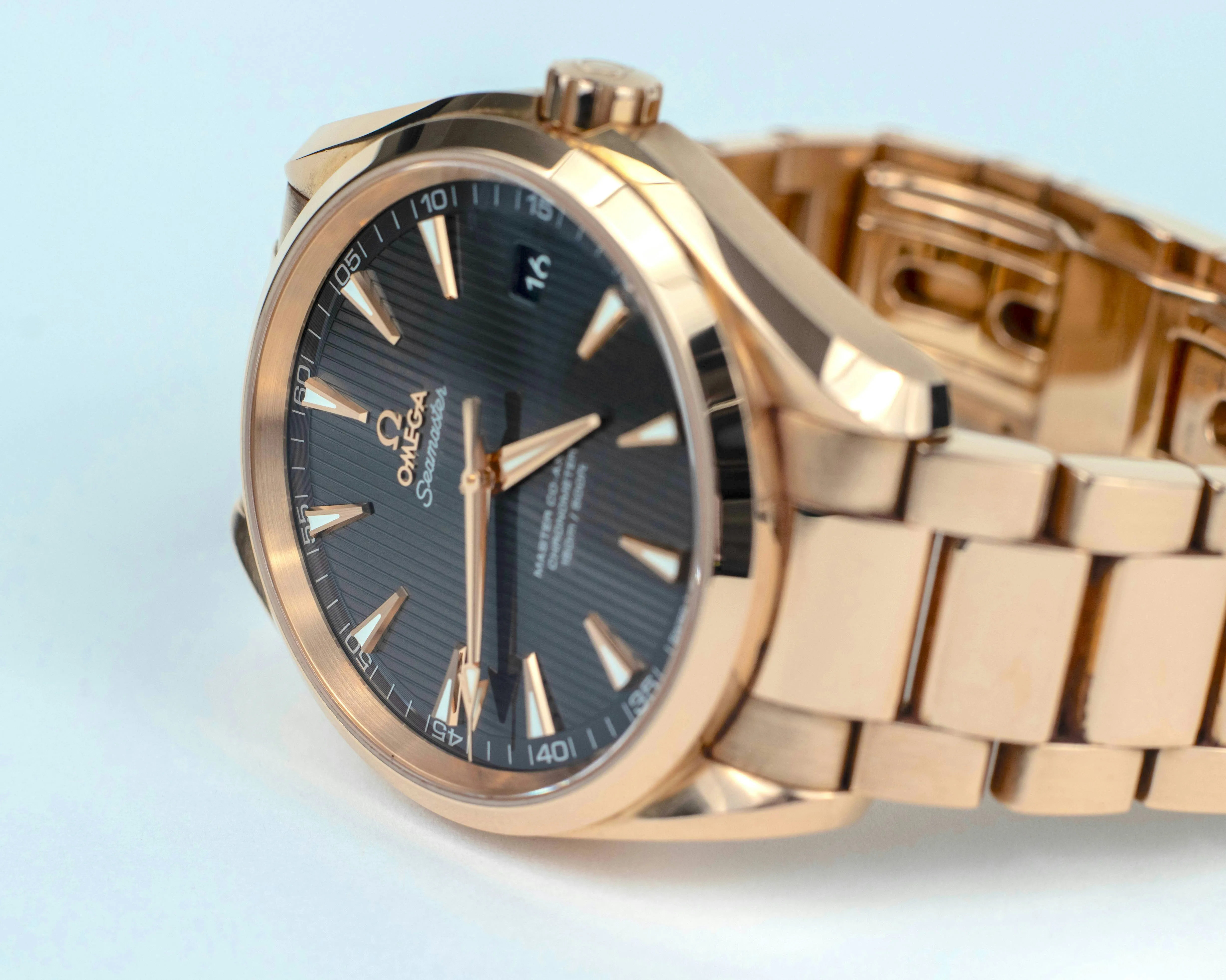 Omega Aqua Terra 231.50.42.21.06.002 41.5mm Rose gold Gray