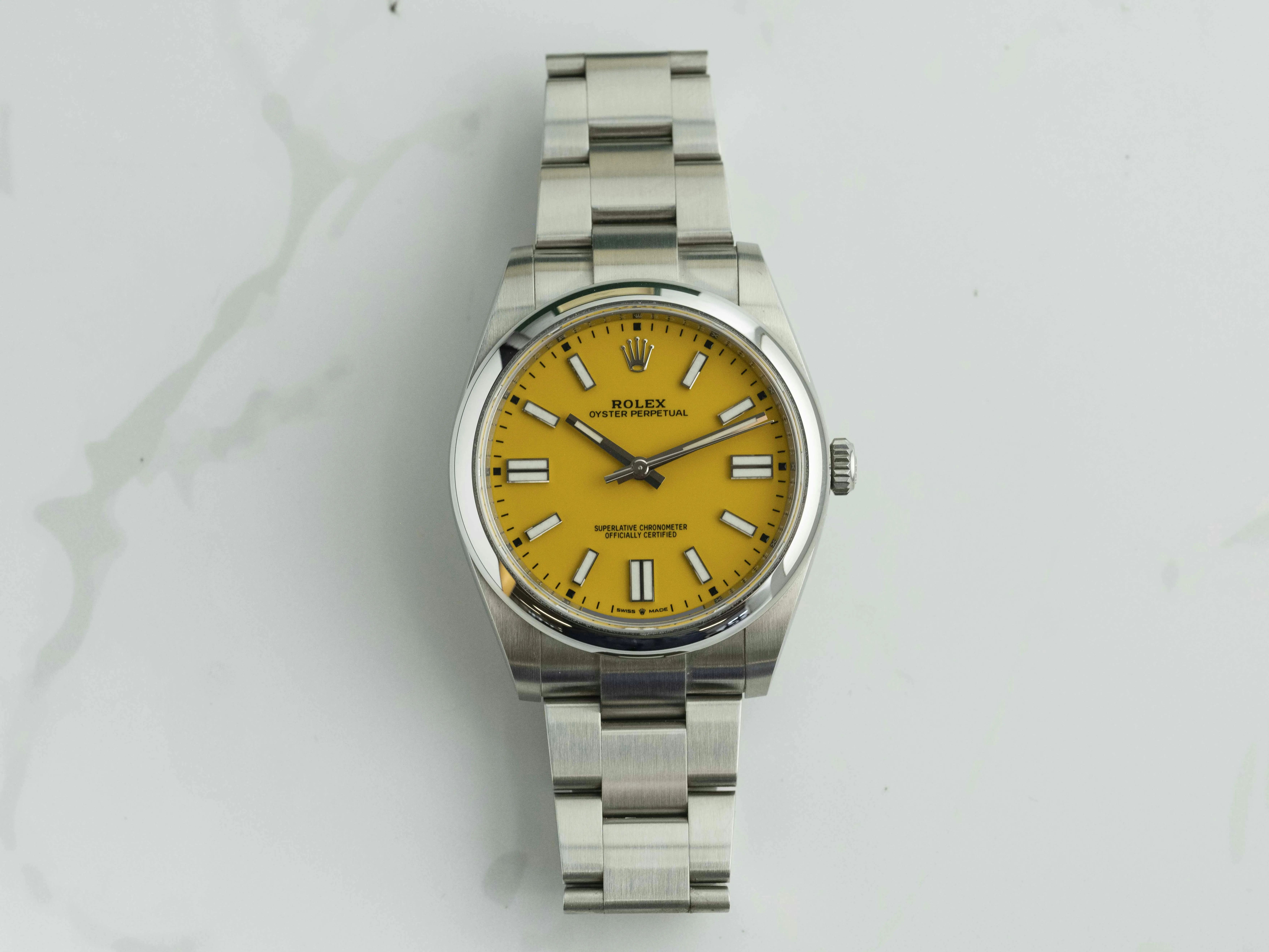 Rolex Oyster Perpetual 41 124300 41mm Stainless steel Yellow 1