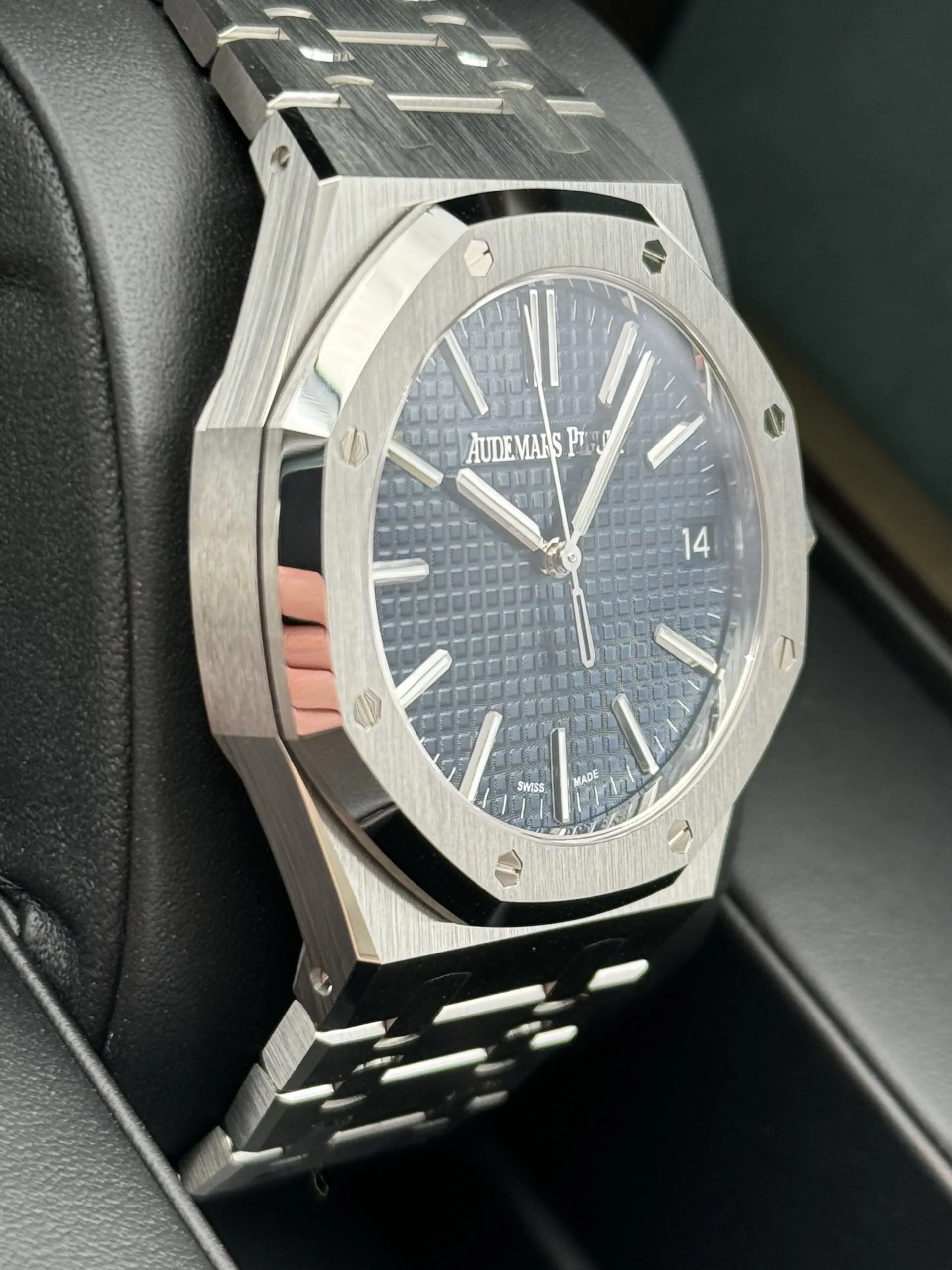 Audemars Piguet Royal Oak 15510ST 41mm Stainless steel Blue 3