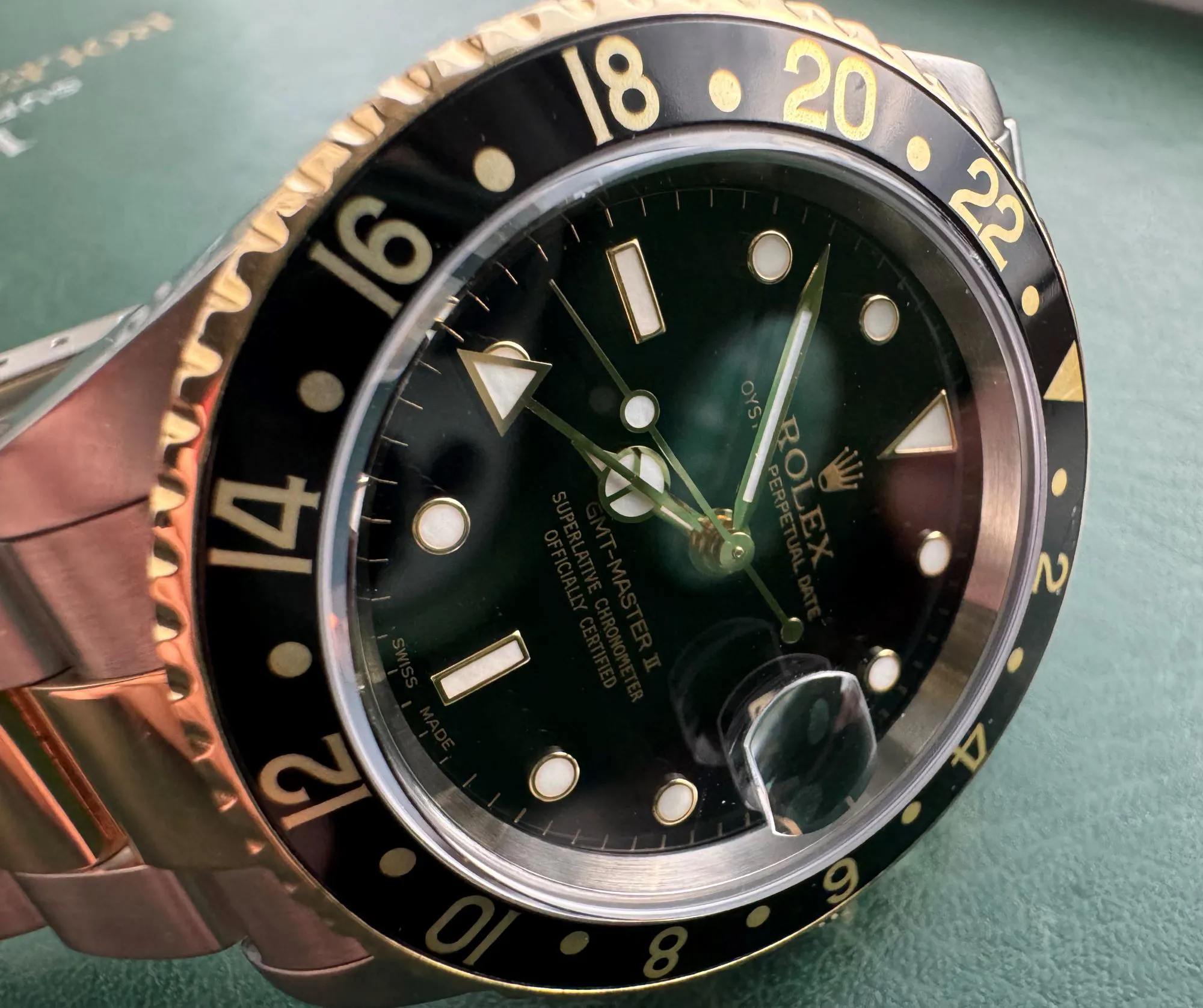 Rolex GMT-Master II 16713 40mm Stainless steel and 18k yellow gold Black 11