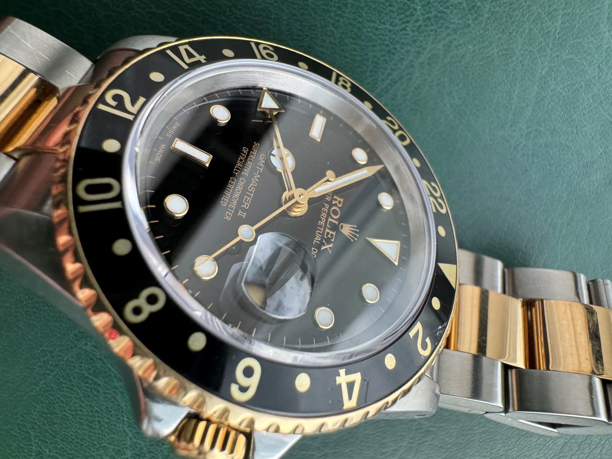 Rolex GMT-Master II 16713 40mm Stainless steel and 18k yellow gold Black 15