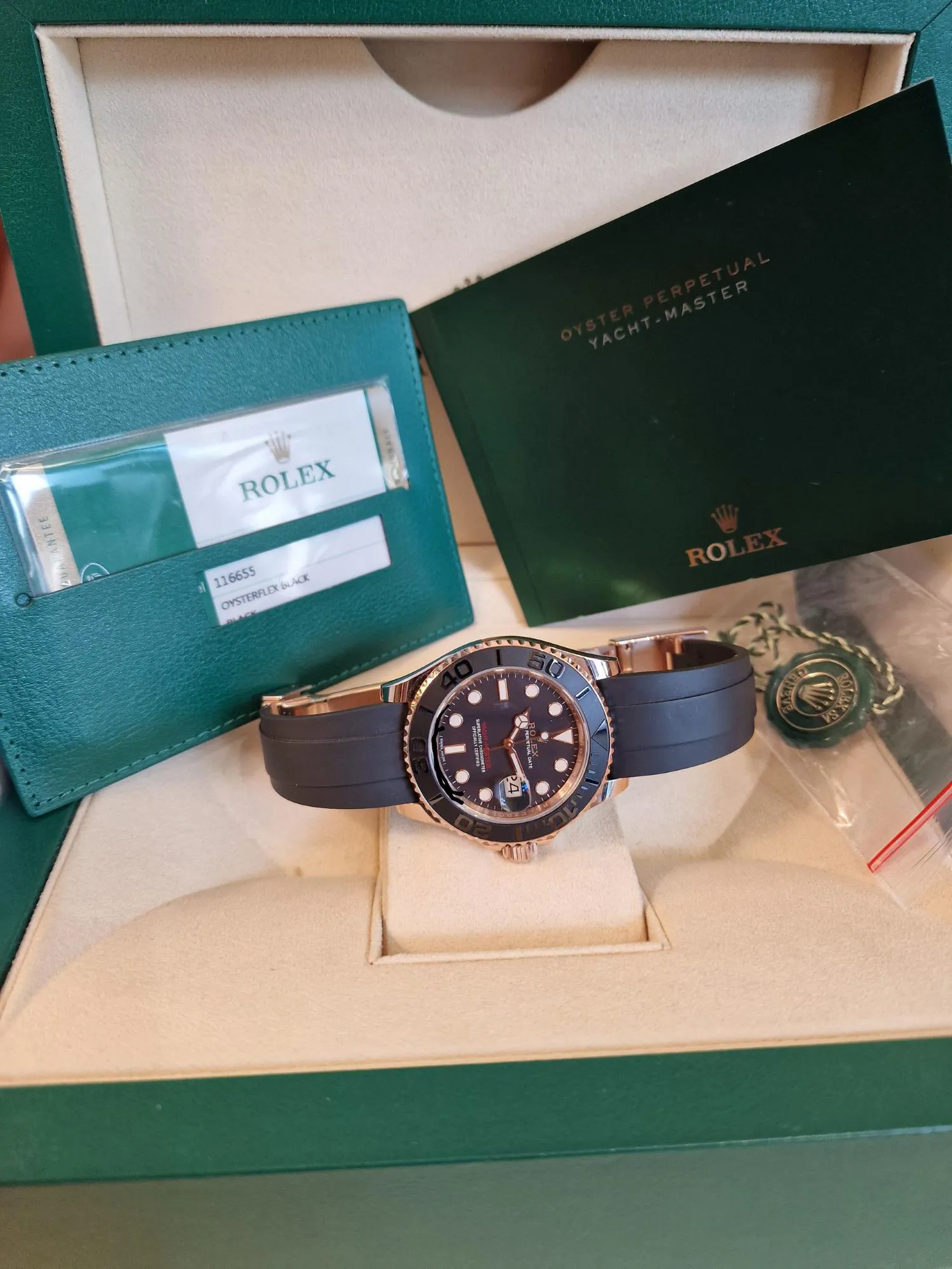 Rolex Yacht-Master 40 116655 40mm 18k rose gold Black 1