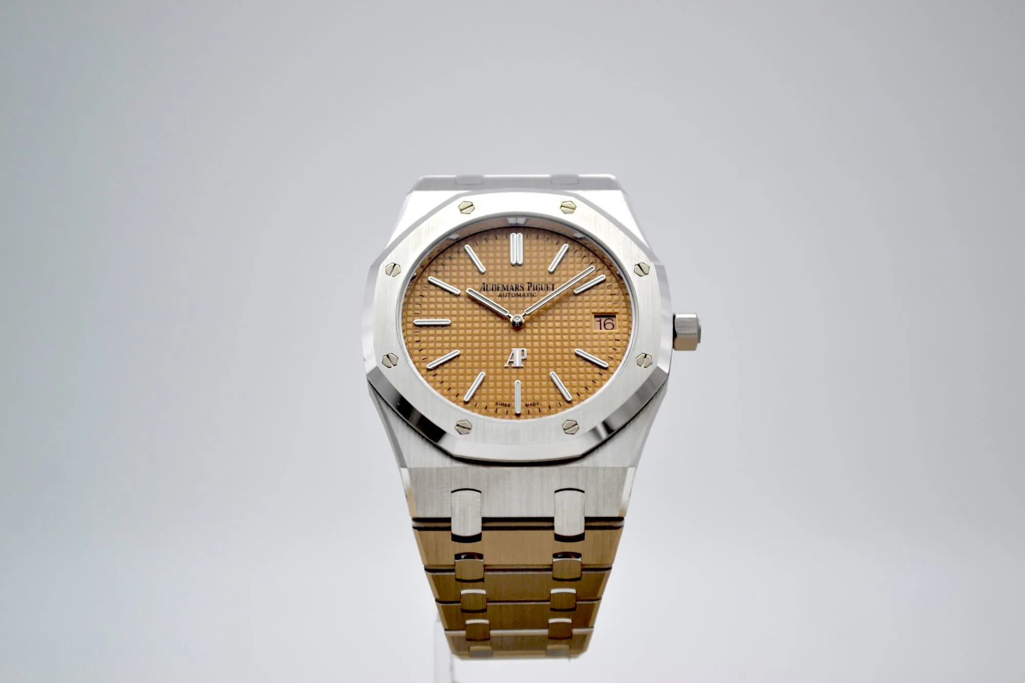 Audemars Piguet Royal Oak 15202BC.OO.1240BC.01 39mm 18k white gold Golden 1