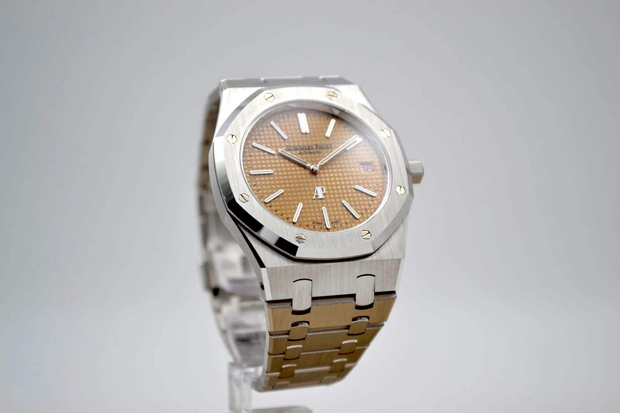 Audemars Piguet Royal Oak 15202BC.OO.1240BC.01 39mm 18k white gold Golden 3