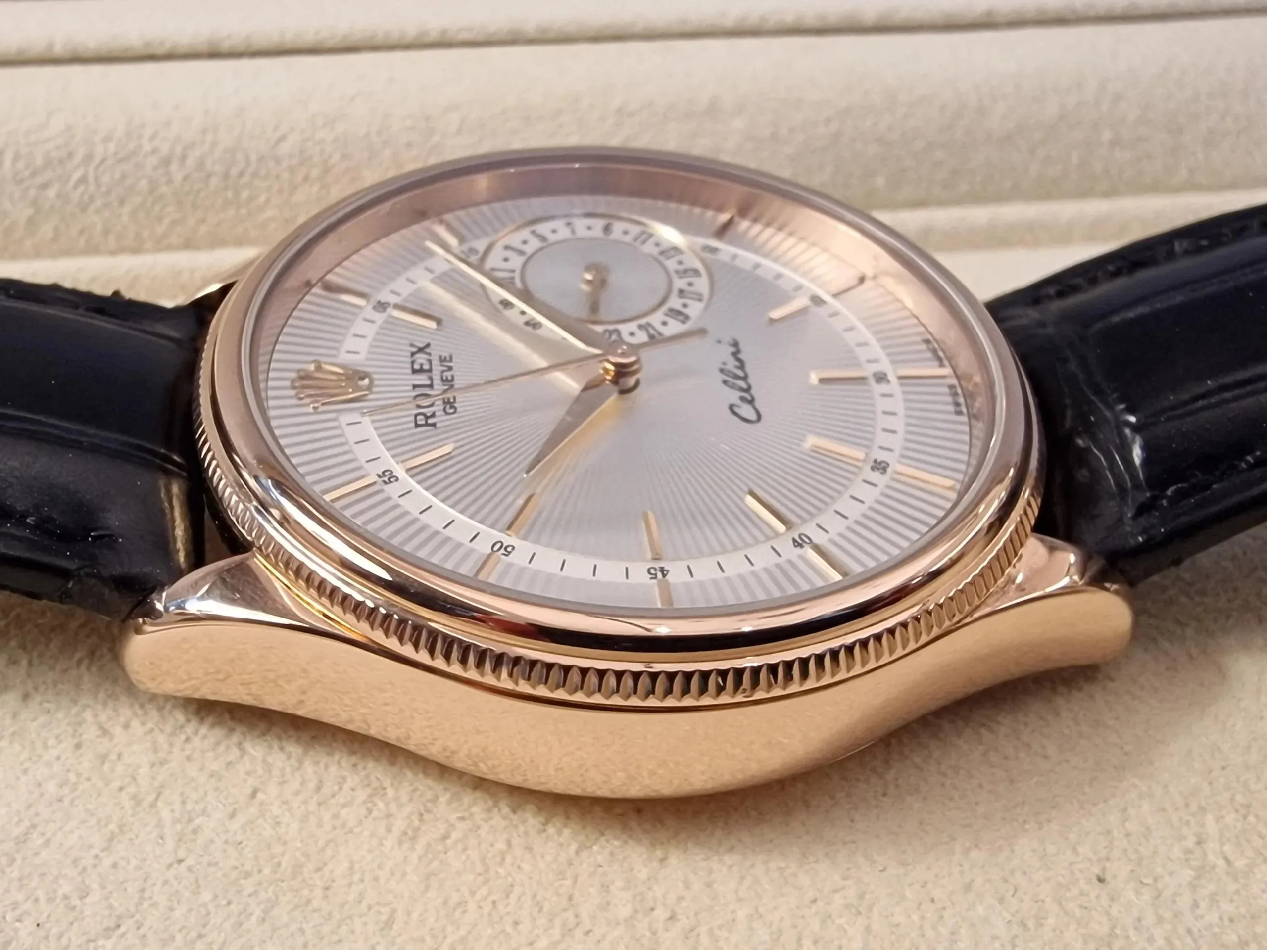 Rolex Cellini 50515 39mm Rose gold Silver 3